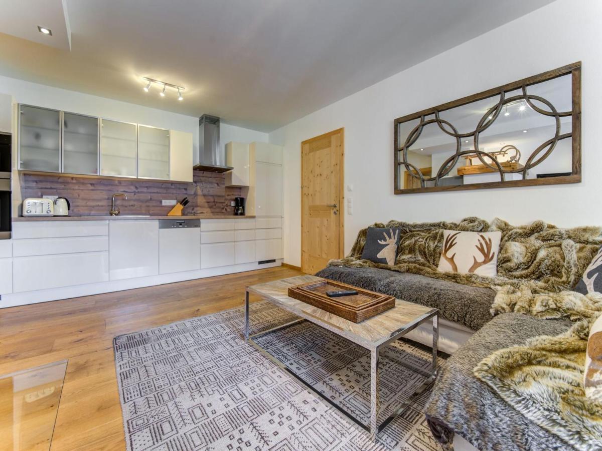 Dreany Apartment Right Next To The Cable Cars Hollersbach im Pinzgau Bagian luar foto