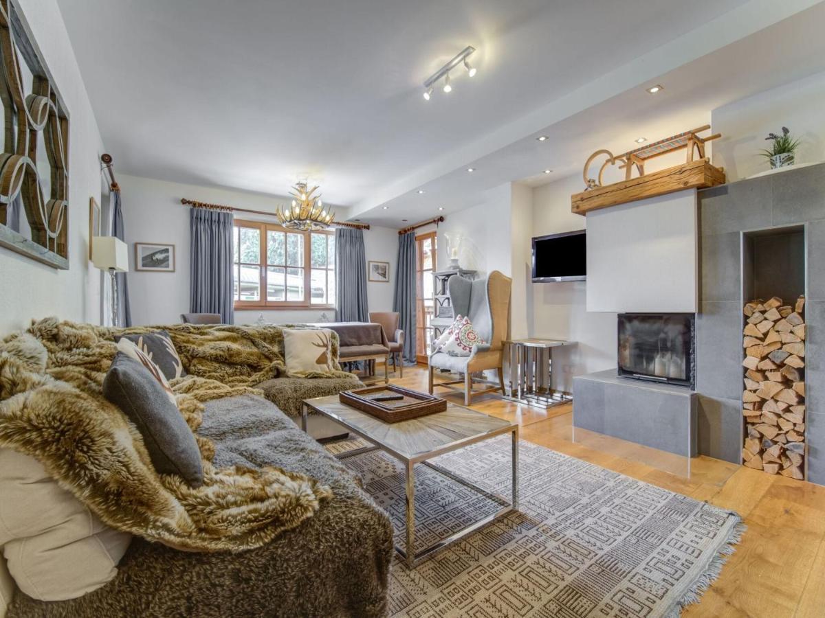 Dreany Apartment Right Next To The Cable Cars Hollersbach im Pinzgau Bagian luar foto